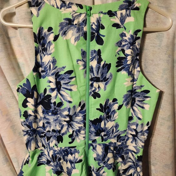 J Crew Floral A-Line Silhouette Dress Size 2 - Picture 6 of 8